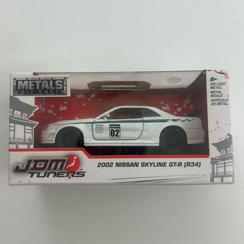 2002 Nissan Skyline GT-R (R34) White Die-Cast Car